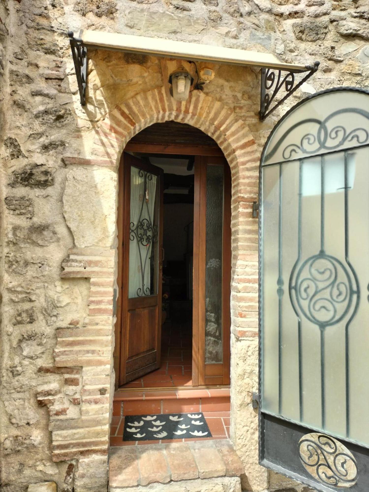 La Piazzetta - Locazione Turistica Nel Centro Storico Di Acquasparta Exterior photo